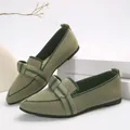 Detailed view of olive green knitted pointed-toe flat shoes with bow decorative detail - 36 / Army Green