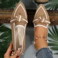 Chaussures plates en maille beige à bout pointu avec nœud rayé et détails blancs élégants - Kaki