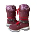 Dettaglio di stivali bordeaux per donna con colletto in maglia e lacci rossi vivaci - 35 / Viola