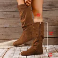 Stivali slouchy vintage in pelle scamosciata marrone con comodo tacco piatto e zip - Kaki