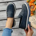 Vintage matte navy loafers with thick chunky soles and British retro style for women - 36 / Black