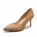 Escarpins élégants en simili daim beige à bout pointu et talons aiguilles pour femmes. - Crème