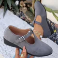 Elegante grijze Mary Jane-schoenen met sleehak van imitatieleer en verstelbare band - 36 / Grijs