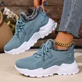 Warme Winter-Sneaker für Damen mit flauschigem Kunstpelzfutter und blauem Strickobermaterial. - 38 / Blau