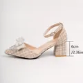 Elegant tweed chunky heel pump with pearl bow and 6cm heel height - 35 / Chunky Heel Pumps (6cm) / Off White