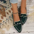 Primer plano de bailarinas de punto verdes con punta y lazo en los pies - 36 / Verde Oscuro