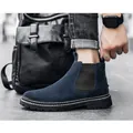 Premium Herren Chelsea-Boots aus dunkelblauem Wildleder mit elastischen Einsätzen und Sohle. - 37 / Navyblau Wattiert