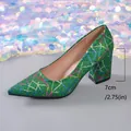 Green glitter pointed-toe pump with 7cm block heel and colorful geometric pattern detail - 36 / Green