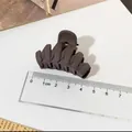 Elegant medium-sized classic coffee brown matte hair claw clip for women half-up hairstyles - Fishbone Style / Dark Coffee