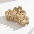 Elegant matte milk-coffee floral hair claw clip for women's daily half-up hairstyles - Hollow Flower / Khaki