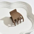 Elegant matte coffee brown medium-sized hair claw clip for versatile hair styling - Claw Clip / Light Coffee