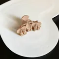 Elegant matte beige clover flower hair claw clip for a sophisticated half-up hairstyle - Three Flowers Style / Khaki