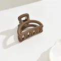 Matte coffee brown arch hair claw clip featuring a frosted finish and classic medium design - 4.5cm Arc Style / Light Coffee