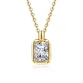 Κοντινό πλάνο επιχρυσωμένου μενταγιόν moissanite με διάφανη πέτρα σε κοπή σμαραγδιού - Ασήμι 925 / Μοϊσανίτης 1 Καράτι (5×7mm)-Χρυσό