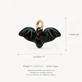 Pendentif chauve-souris en émail avec détails à paillettes bleues, bijoux en cuivre, 19,6 mm - Pendentif Chauve-Souris Noire