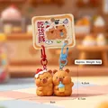 Porte-clés capybara magnétiques mignons en résine avec bonnet de Noël et thé - Style Capybara Gourmand Magnétique (MX-81525) / Une Paire / Marron-Orange
