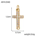 Colgante de cruz de acero inoxidable dorado con piedras de circonita cúbica para DIY - Estilo de Cruz con Incrustaciones de Diamantes de Imitación (AP41294D)