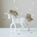Adorno navideño de unicornio flocado blanco con melena y cola de lentejuelas brillantes - Unicornio flocado blanco