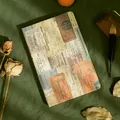 Premium A5 vintage σημειωματάριο με ρετρό κολάζ εξώφυλλο σε πράσινο ανάγλυφο ύφασμα φόντο - Καφέ / A5
