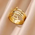 Vista detallada de anillo con cruz Ankh bañado en oro de 18K y diseño multicapa - Ankh Cross Style (3)