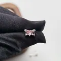 Orecchino a perno a fiocco con gemma a cuore rosa in resistente acciaio al titanio - Cuore con Fiocco-Pezzo Singolo (Y170)