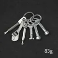 Kreatives 83g Multifunktions-Schlüsselanhänger-Set aus Metall mit Minischraubenschlüssel - Sechsteiliges Werkzeugset / Silber