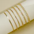 Set mit sechs goldfarbenen, mehrlagigen Kettenarmbändern mit verschiedenen Gliedern auf Ständer - 6-teiliges Basis-Kettenset (5907901HB) / 6er Set / Gold