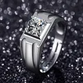 Anillo para hombre de moissanita de 2 quilates en plata de ley con baño de platino brillante - Anillo Eterno (Hombres)