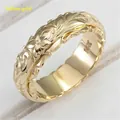 Kunstvoll geschnitzter Ring mit Rosenblüten-Motiv in Gold-Finish für Hochzeitsjubiläen - Größe 5 / Gold