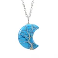 Détail du collier pendentif croissant de lune en turquoise avec arbre de vie. - Silver Blue Turquoise Style