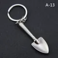 Llavero realista de pala en miniatura de metal plateado para llaves de coche - Shovel (A-13)