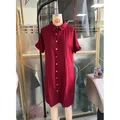 Eleganter burgunderroter Kurzarm-Hemdkleid mit lässigem mittellangem Design für Damen - S / Kleider / Burgunderrot