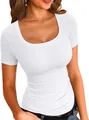 Dettaglio del tessuto a costine bianche di una t-shirt slim-fit da donna con scollo - Taglia S / Top / Bianco