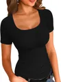 Primo piano di una maglietta nera slim fit a coste con maniche corte e scollo a U profondo - Taglia S / Top / Nero
