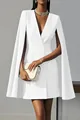 Elegante abito blazer a mantella bianca doppiopetto da donna con scollo a V e lunghezza mini. - Taglia S / Bianco