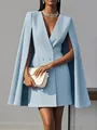 Elegante abito blazer celeste a doppio petto con mantella per il commuting femminile - Celeste