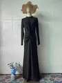 Elegante vestido largo negro de manga larga con nudo en cintura y lentejuelas - S / Vestidos / Negro