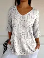 Stijlvolle casual damestop met V-hals, paarse bloemenprint en elegante 3/4 mouwen - S / Tops / Patroon 10