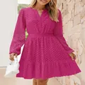 Dettaglio vestito fucsia in cotone con ricamo e scollo a V - Taglia S / Vestiti / Rosso rosa
