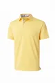 Primer plano de polo de hombre amarillo con detalle floral en el cuello. - Amarillo