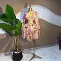 Mini-robe élégante rose à manches longues en mesh avec imprimé feuilles et plis - M / Robes / Rose