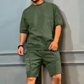 Ensemble cargo homme vert olive avec t-shirt oversize et short pour la saison d'été - Vert Gris