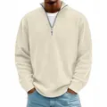 Détail d'un sweat-shirt polo pour homme à manches longues côtelé de couleur crème - Abricot