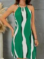 Robe midi bohème à licou sans manches avec motif imprimé ondulé vert et blanc éclatant - S / Robes / Vert