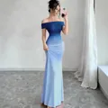Vestido largo ajustado con degradado azul y hombros descubiertos - S / Vestidos / Azul