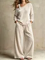 Vista dettagliata di un set coordinato in velluto monospalla a due pezzi da donna - Taglia S / Top E Pantaloni / Kaki