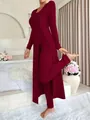 Vista dettagliata del set bordeaux a costine con maglia con spacco laterale e leggings. - 3XL / Top E Pantaloni / Borgogna