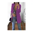 Giacca blazer da donna slim fit con revers in un vivace colore viola molto alla moda - Viola