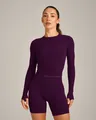 Atmungsaktives Yoga-Set mit Langarmshirt und Daumenlöchern in Dunkelviolett für Fitness Training - S / Oberteil Und Unterteil / Kirschviolett