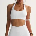 Set fitness bianco con reggiseno sportivo a girocollo e leggings da yoga a coste - Bianco Puro